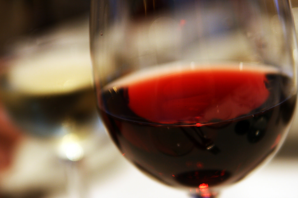 Glass of wine (Flickr: Quinn Dombrowski